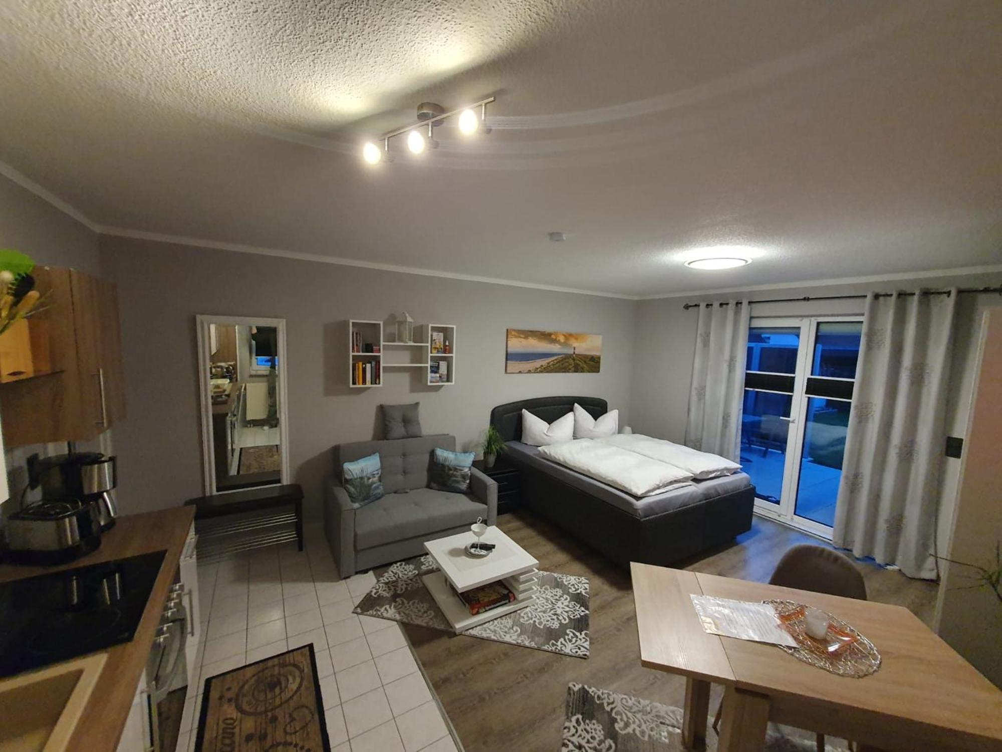 Ferienwohnung Luna 施特拉尔松德 外观 照片